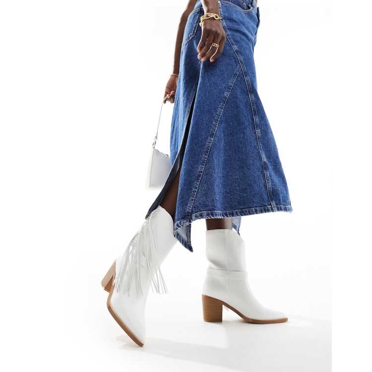 Falda Blanca Botas Blancas Con Medias Negras Jeans Botas Con Falda