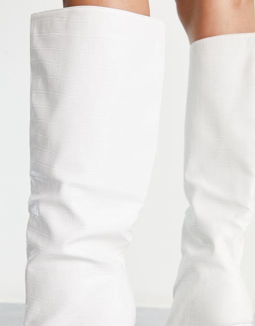 Botas blancas efecto cocodrilo por la rodilla Far Away de Public Desire, 3 de 4