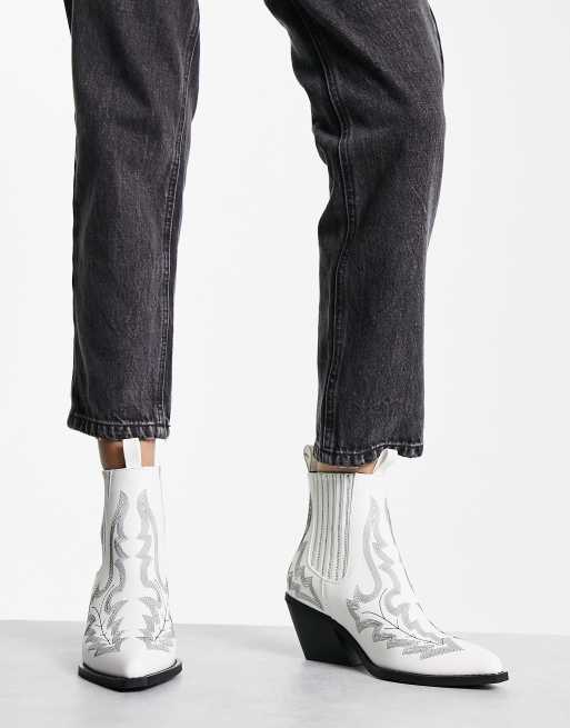 Botas blancas estilo wéstern con pespuntes en contraste Roxanne de ASOS DESIGN, 4 de 4