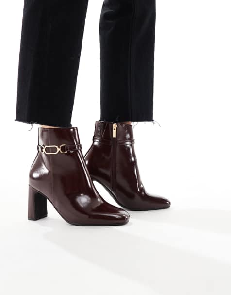 Botas burdeos de tacón con hebilla de New Look Wide Fit - view 1