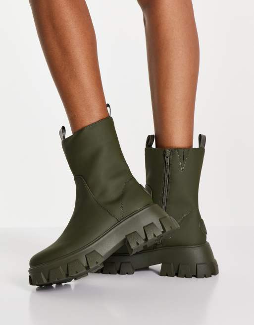 Botas caquis con suela gruesa mellada de goma de River Island, 2 de 4