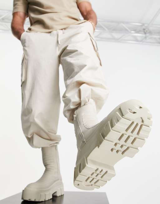 Botas Chelsea de media caña color piedra con suela gruesa y detalle acolchado de cuero sintético de ASOS DESIGN