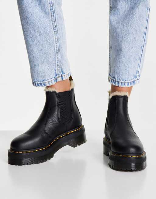 En la cabeza de cómo utilizar Susteen Botas Chelsea negras con forro de piel sintética 2976 Quad de Dr Martens |  ASOS