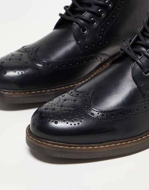 Botas Chelsea negras de estilo Oxford de cuero de Red Tape Wide Fit, 3 de 4