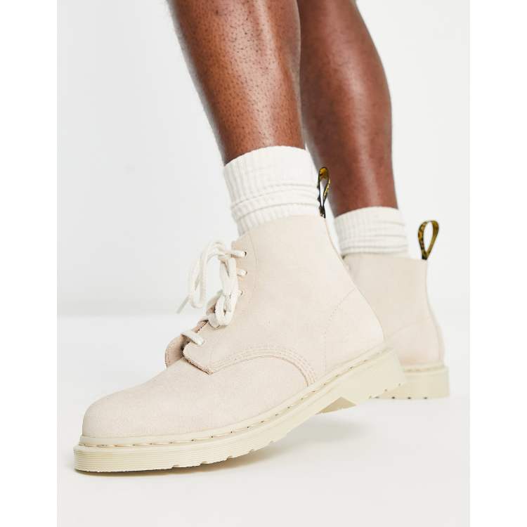 Botas color arena c lida con 6 ojales de ante 101 Mono de Dr