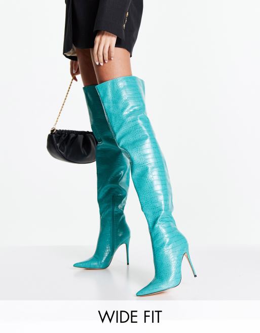 Botas color cerceta por encima de la rodilla de tejido efecto cocodrilo Lottie de Public Desire Wide Fit