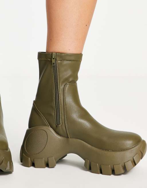 Botas con suela gruesa dentada Nile exclusivas Public Desire |