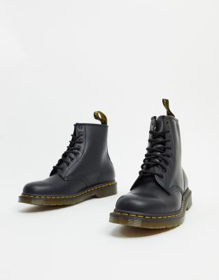 Botas con cordones y 8 ojales de cuero liso 1460 de Dr Martens