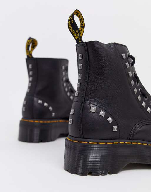 Dr martens con online tachuelas