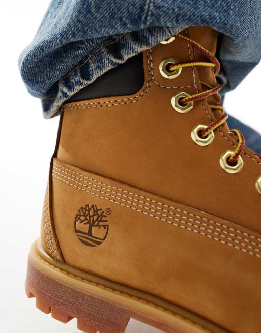 Botas de 6" color trigo de cuero nobuk premium de Timberland, 3 de 4