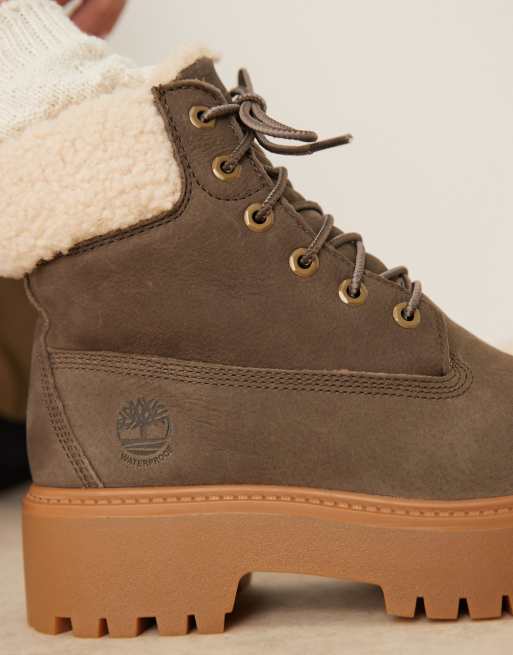 Botas de 6" marrón oscuro con plataforma y forro de borreguito de cuero Stone Street de Timberland, 3 de 4