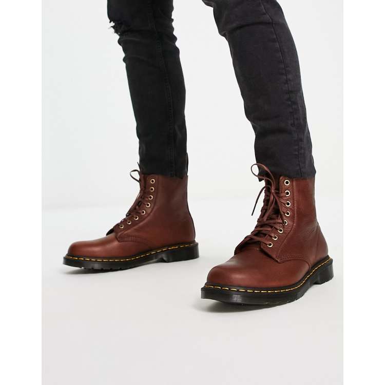 Dr martens new arrivals marrones hombre
