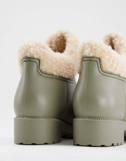 Botas de agua Chelsea caqui con forro de borreguito Gold Coast de ASOS DESIGN, 4 de 4