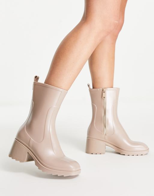Botas de agua color crema con tacón de London Rebel