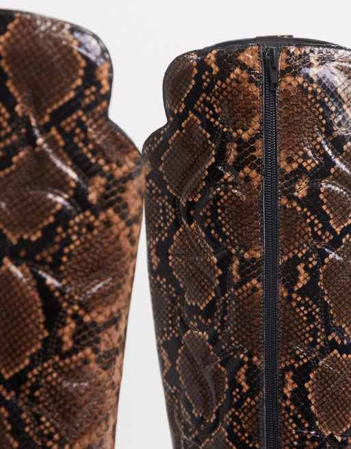 Botas de caña alta en cuero con estampado de serpiente Amigos de Jeffrey Campbell, 4 de 4