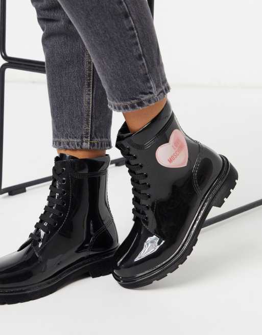 Botas de goma con cordones en negro de Love Moschino