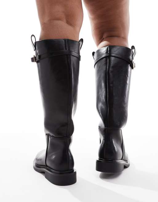 Botas de montar por la rodilla negras planas de estilo formal Callie de ASOS DESIGN Curve, 2 de 4