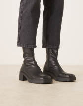 Botines Chelsea negros con puntera cuadrada Narla de Topshop