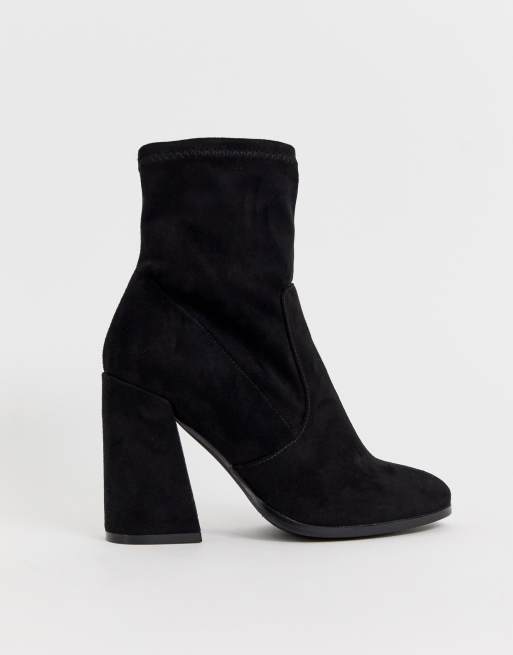 Botas estilo calcetín de corte ancho con tacón en negro Ellan de ASOS DESIGN, 2 de 4
