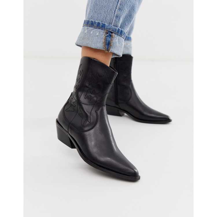 Botas estilo cowboy de cuero negro Autumnal de ASOS DESIGN ASOS