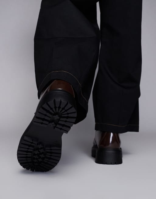 Botas marrones de estilo worker con cordones, suela gruesa y acabado pulido de ASOS DESIGN, 3 de 4