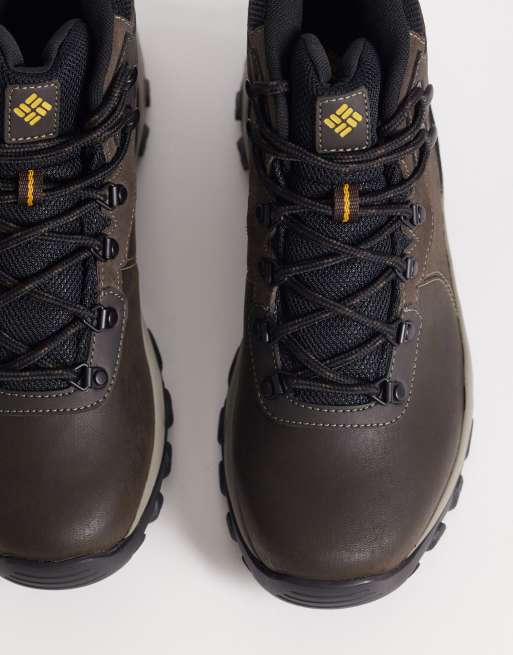 Botas marrones resistentes al agua Newton Ridge Plus II de Columbia, 2 de 4