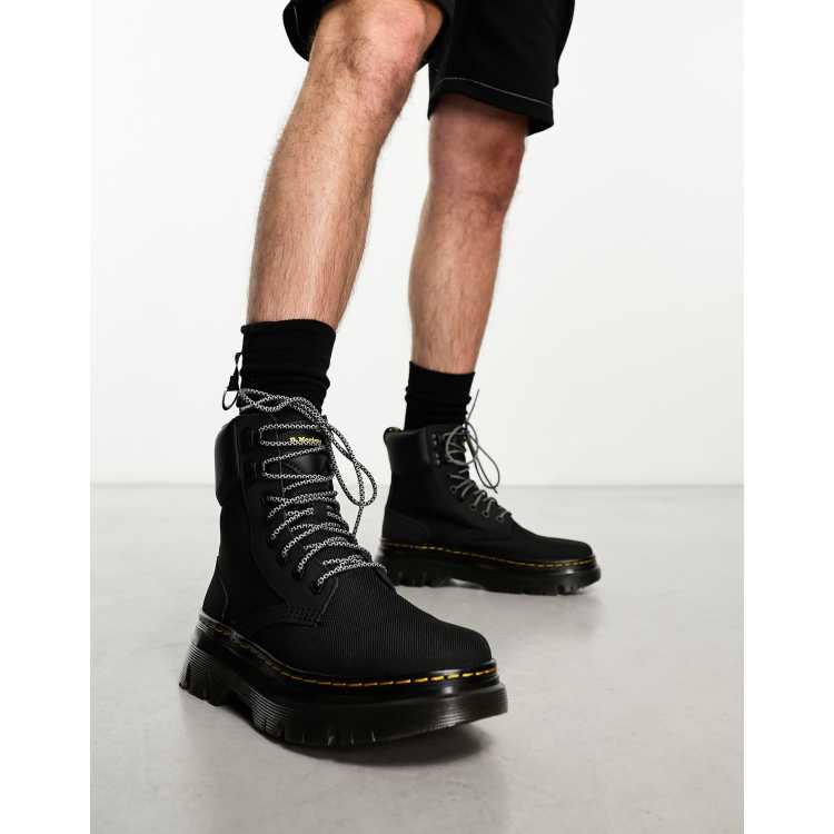 Botas negras con cordones de 8 ojales Tarik de Dr Martens ASOS