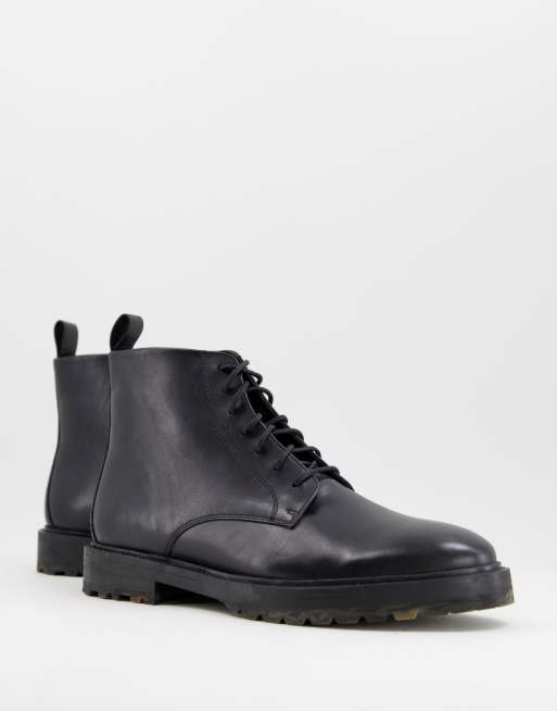 Botas negras con cordones y suela de camuflaje de cuero James de WALK LONDON