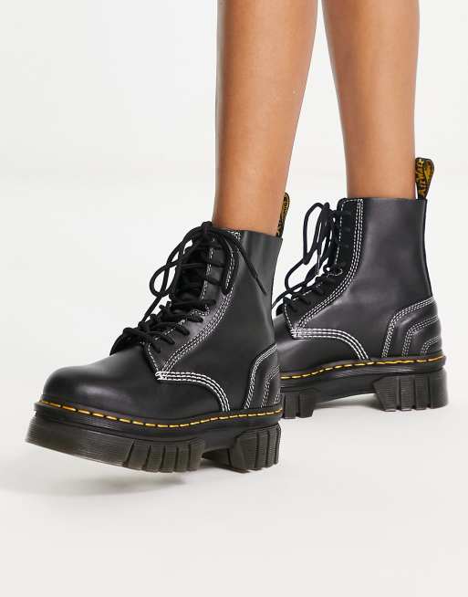 negras con diseño de 8 pares de ojales de Dr Martens |