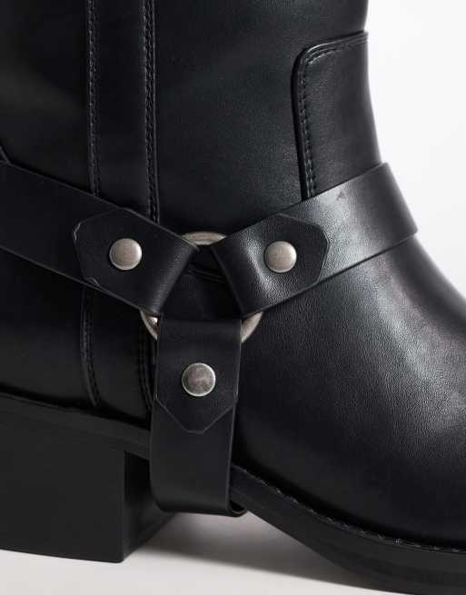 Botas negras con herrajes metálicos y hebilla extraíble de ASOS DESIGN, 4 de 4