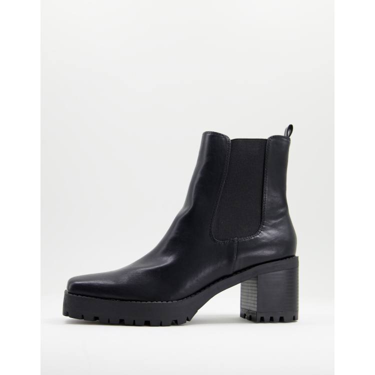 Botas negras con suela de cerco y puntera cuadrada de NA-KD ASOS