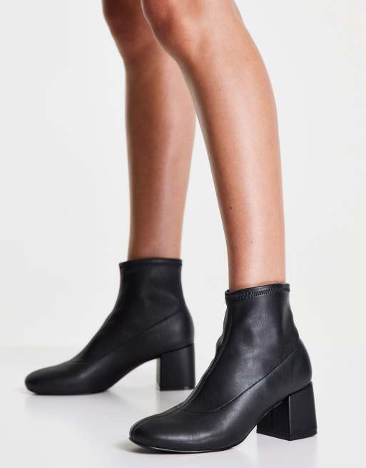 Botas negras de estilo calcetín con tacón de cuero sintético de New Look, 4 de 4