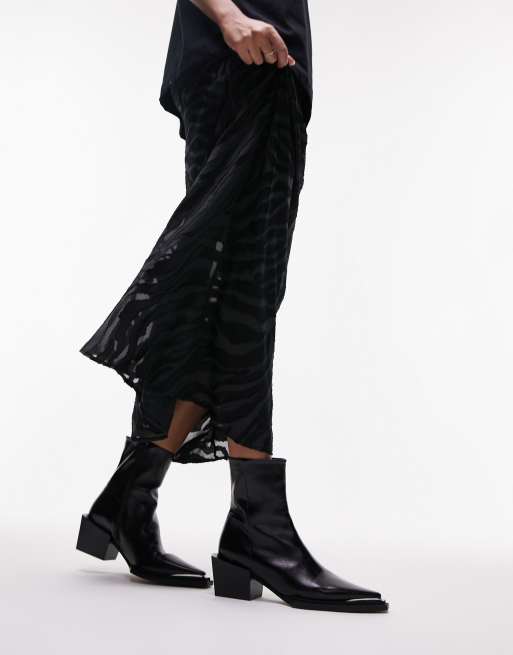 Botas negras de estilo wéstern de cuero Riley de Topshop, 4 de 4