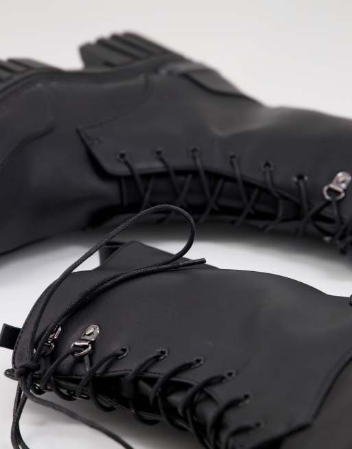 Botas negras de suela gruesa con cordones Man de Public Desire, 3 de 4