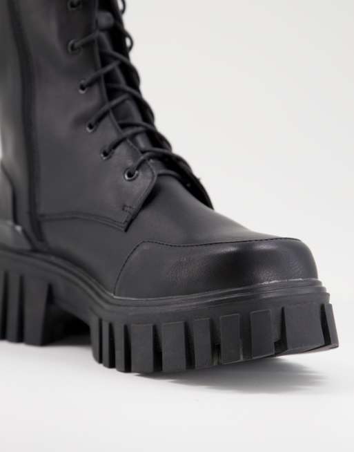 Botas negras de suela gruesa con cordones Man de Public Desire, 4 de 4