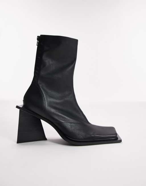 Botas negras de tacón con puntera cuadrada de cuero Premium Halo de Topshop, 2 de 4