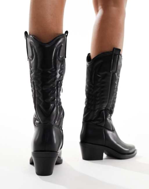Botas negras de tacón estilo western de Truffle Collection, 4 de 4