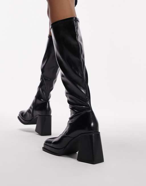 Botas negras por la rodilla con tacón Tide de Topshop, 2 de 4