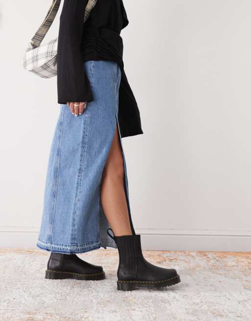 Botas negras sin cierres de cuero Amaayah Lo de Dr. Martens, 4 de 4