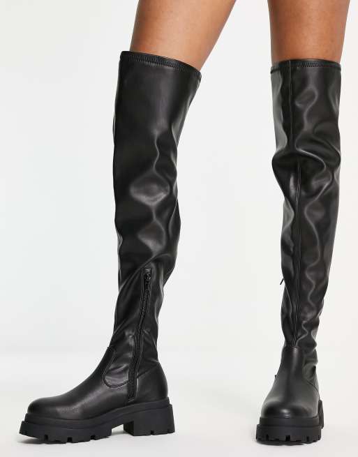 Botas planas por encima de la rodilla negras con suela gruesa Kieran de ASOS DESIGN Petite