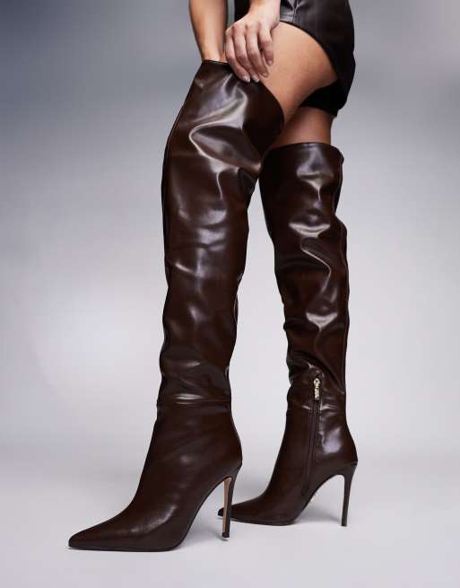 Botas por encima de la rodilla marrón topo desgastado Epic de Steve Madden
