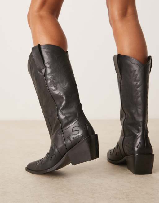 Botas por la rodilla de estilo vaquero de cuero Camryn de ASOS DESIGN, 4 de 4