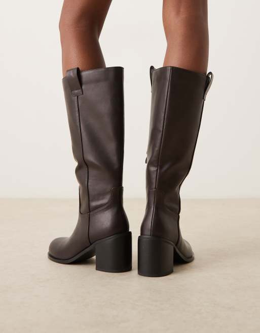 Botas por la rodilla marrones con tacón grueso de Glamorous, 3 de 4