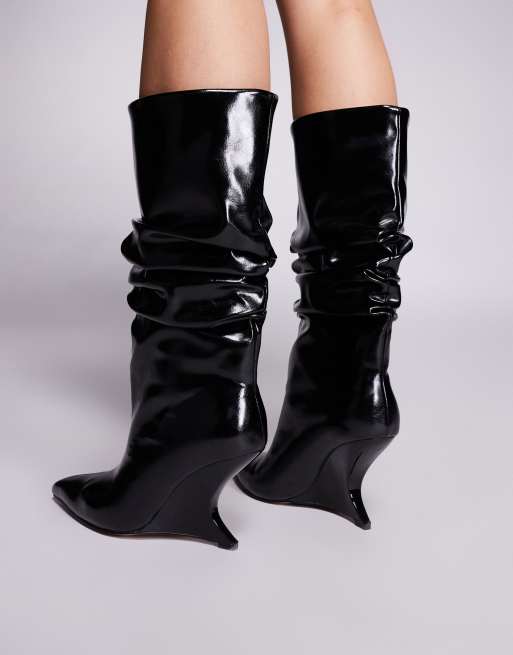 Botas por la rodilla negras de caña holgada con cuña Cheryl de ASOS DESIGN, 2 de 4