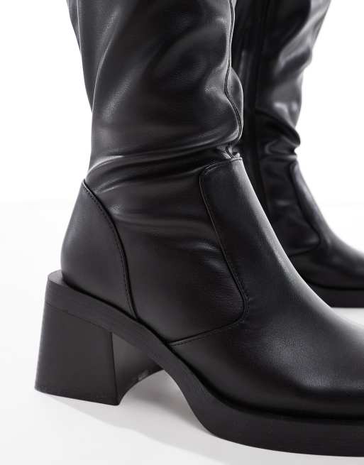 Botas por la rodilla negras de tacón Charlotte de ASOS DESIGN Curve, 3 de 4