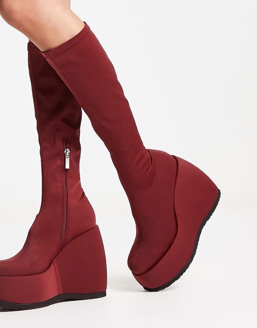 Botas rojas elásticas por la rodilla con cuña de tejido efecto neopreno de Shellys London, 3 de 4
