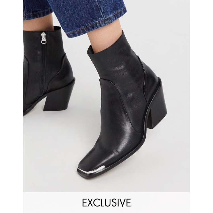Botas camperas punta cuadrada sale