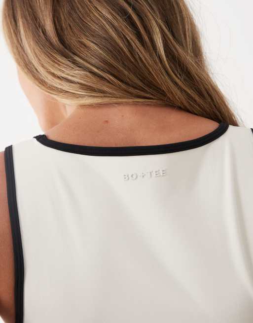 Bo+Tee soft active contrast hem longline v-neck tank top in white, 3 of 4