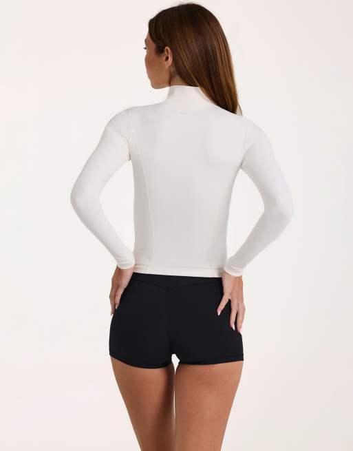 Bo+Tee soft active zip up seamless fitted jacket in white, 4 of 4