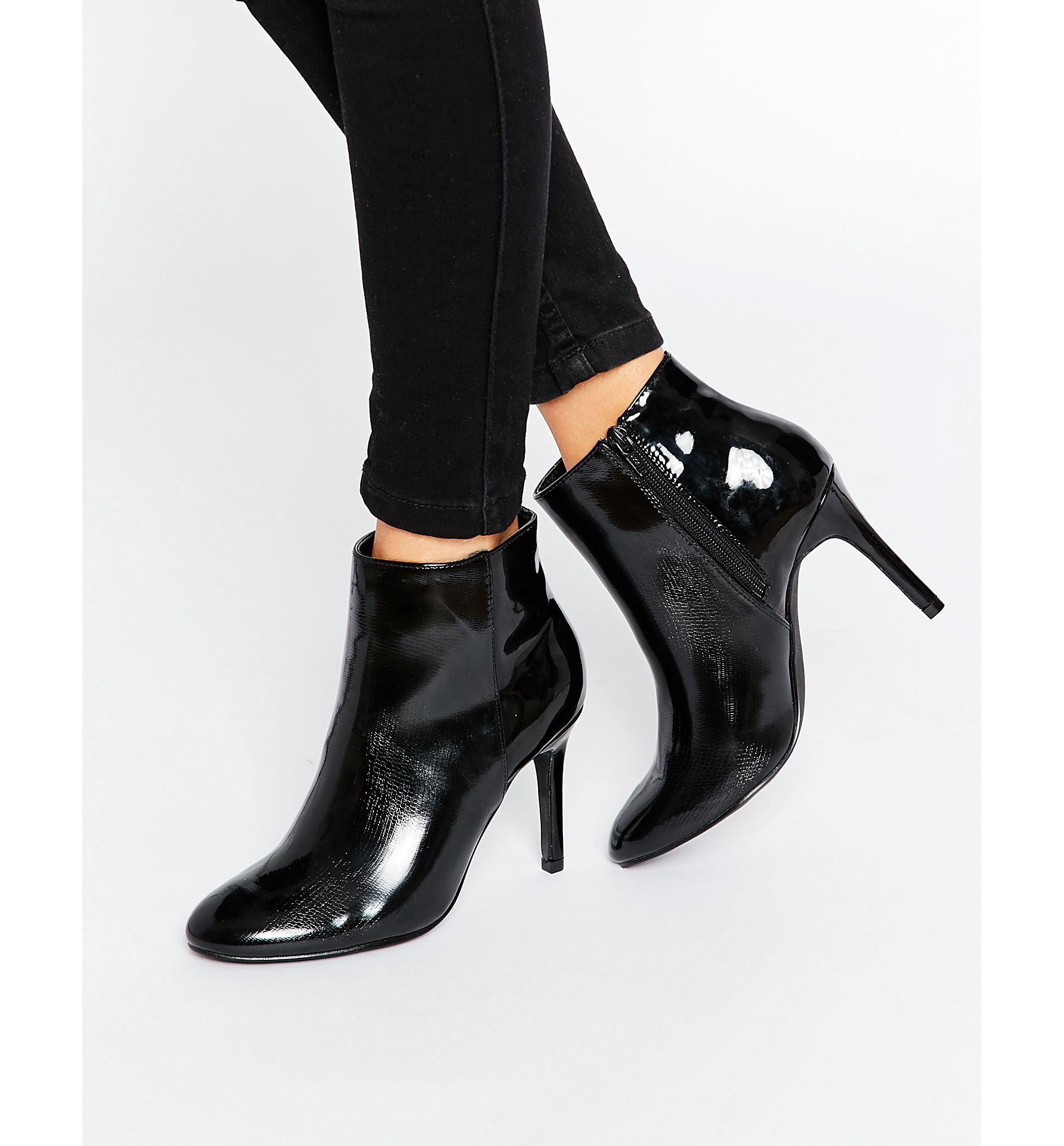 Ботинки женские черные на каблуке